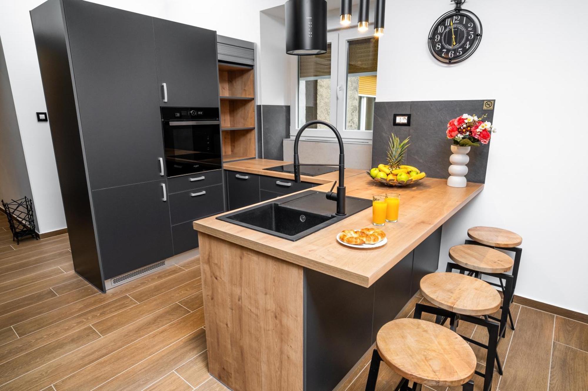 Atelier Apartments Rijeka Buitenkant foto